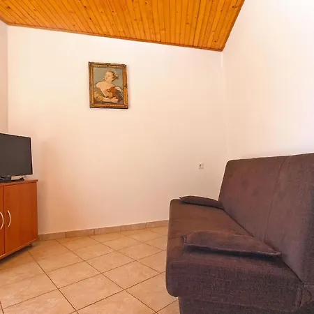 Holiday home Mit Privatpool Fuer 4 Personen Ca 40 Qm In Pajkovici, Istrien Binnenland Von Istrien *