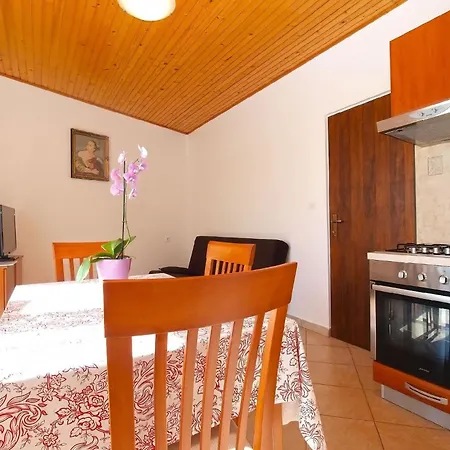 Σπίτι διακοπών Mit Privatpool Fuer 4 Personen Ca 40 Qm In Pajkovici, Istrien Binnenland Von Istrien *